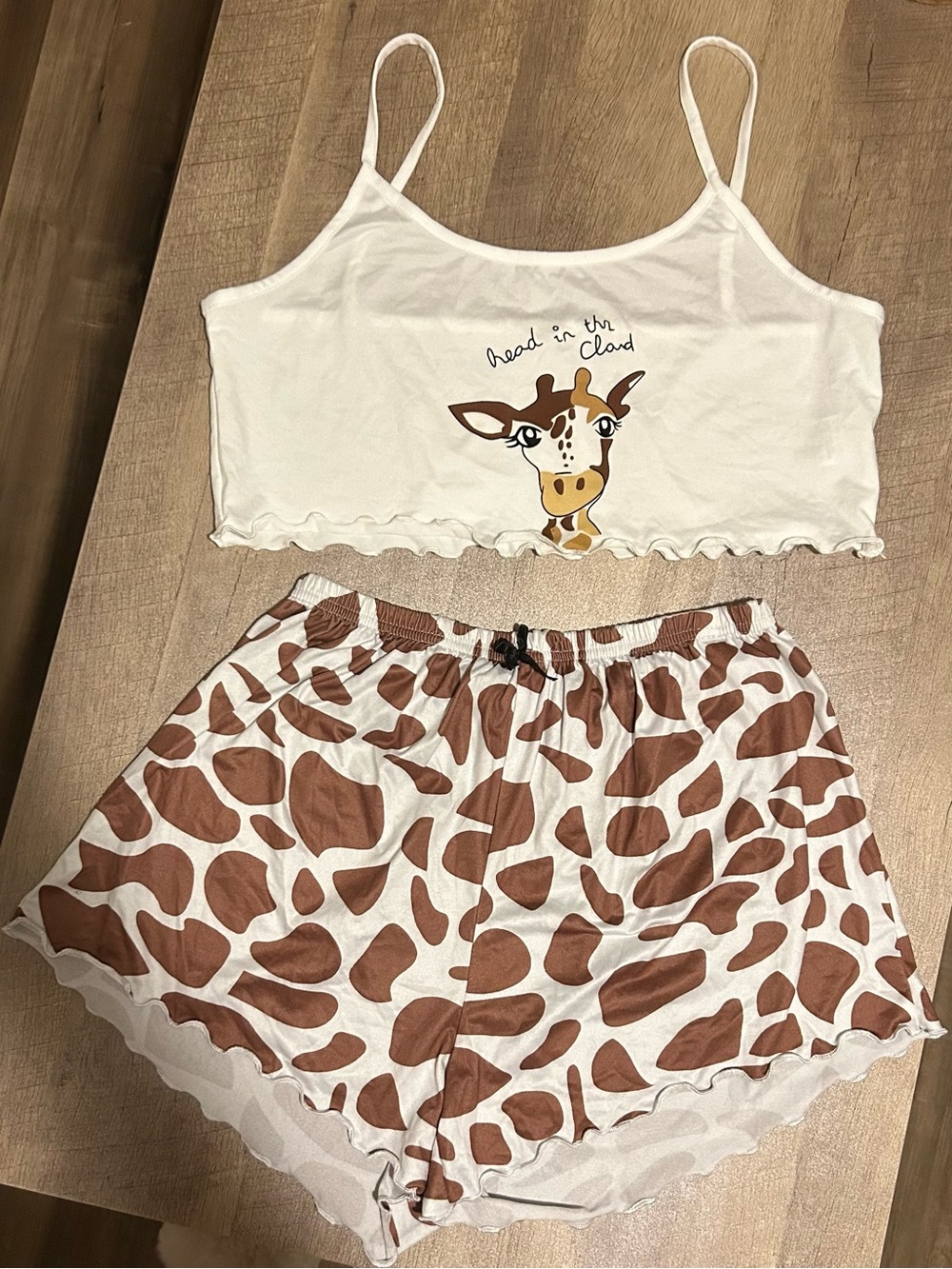 Women’s Giraffe Print Cropped Cami & Shorts Sleep Set - White and Brown